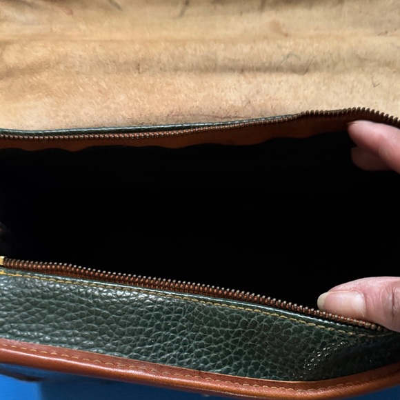 Dooney & Bourke Green and Brown Vintage Satchel - Picture 9 of 10